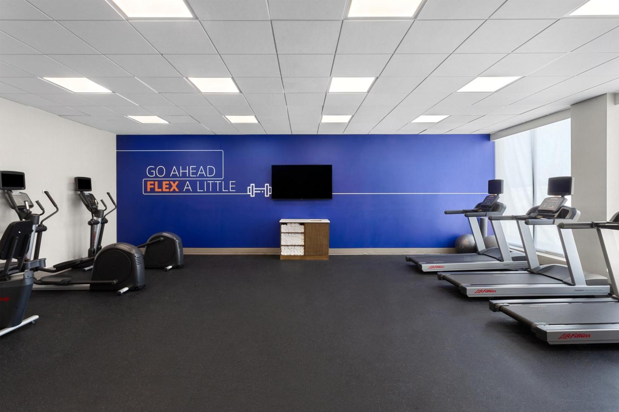 Holiday Inn Express Atlanta Airport - North, An Ihg Hotel College Park Eksteriør billede