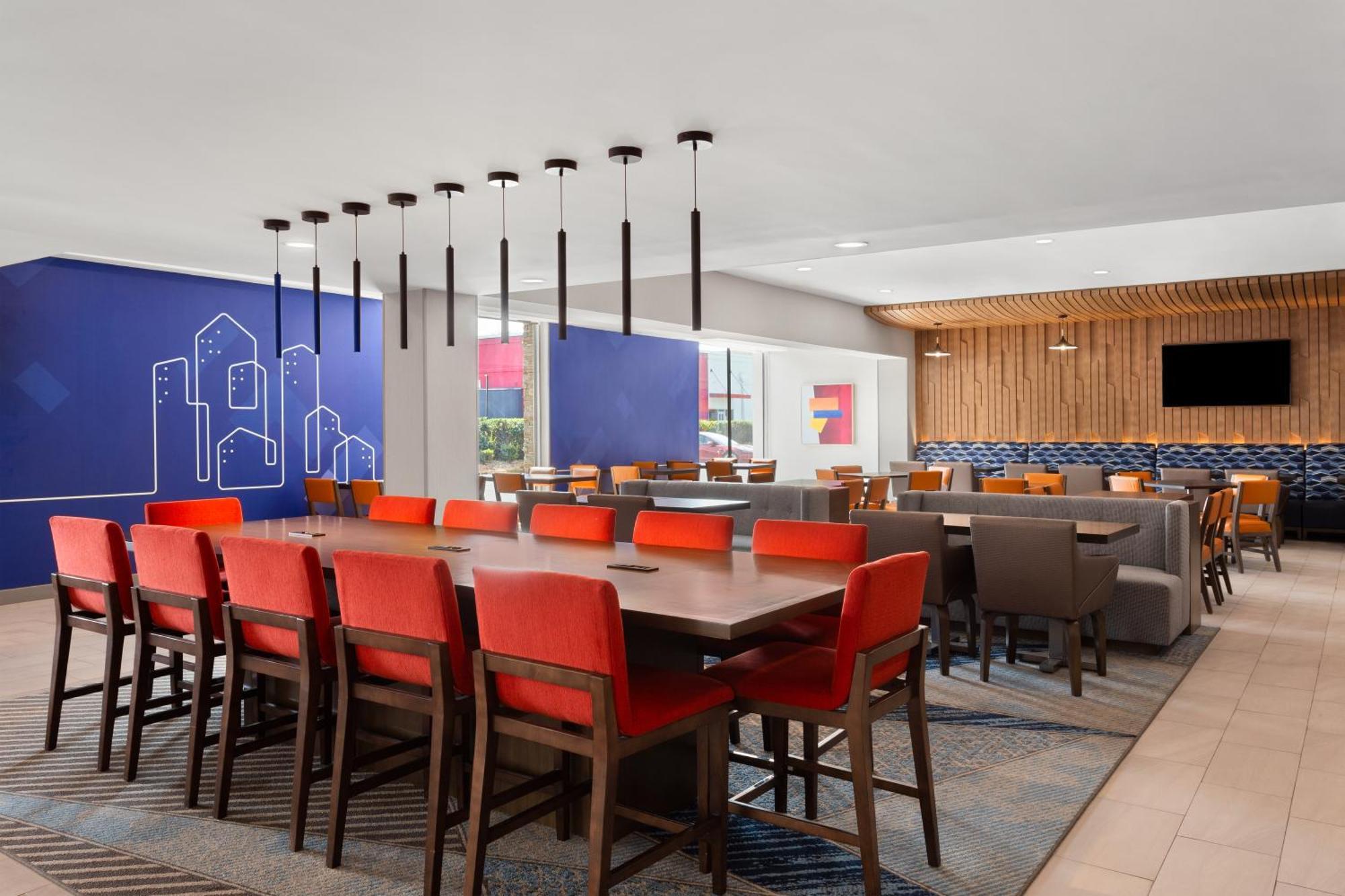 Holiday Inn Express Atlanta Airport - North, An Ihg Hotel College Park Eksteriør billede